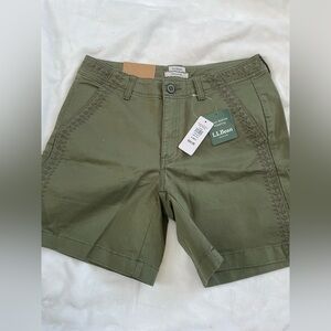 NWT L.L. Bean Olive Green Chino Favorite Fit Shorts